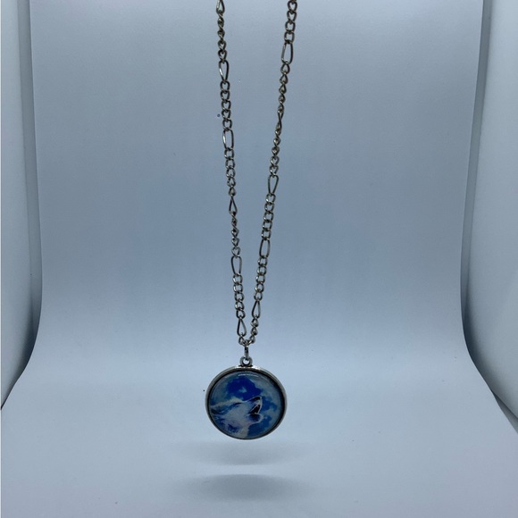 Wolf Pendant & Chain ( 3 for $15 ) - Picture 3 of 4